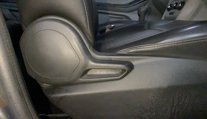 2021 Tata Tiago XT PETROL, Petrol, Manual, 43,980 km, Driver Side Adjustment Panel