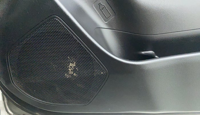 2020 Maruti Swift LXI D, Petrol, Manual, 6,789 km, Speakers