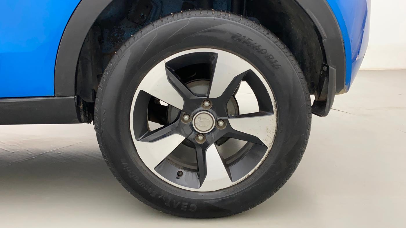 2018 Tata NEXON XZA PLUS DIESEL, Diesel, Automatic, 85,731 km, Left Rear Wheel