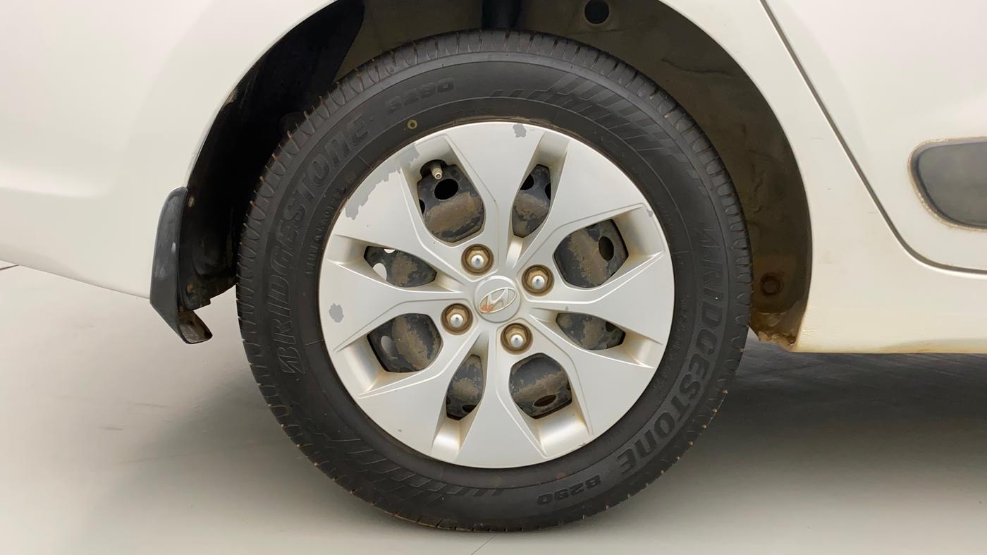 2015 Hyundai Xcent S 1.2, Petrol, Manual, 49,633 km, Right Rear Wheel