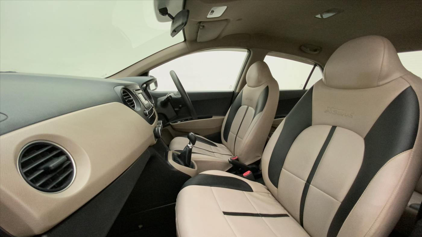 2015 Hyundai Xcent S 1.2, Petrol, Manual, 49,633 km, Right Side Front Door Cabin