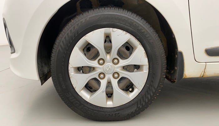 2015 Hyundai Xcent S 1.2, Petrol, Manual, 49,633 km, Left Front Wheel