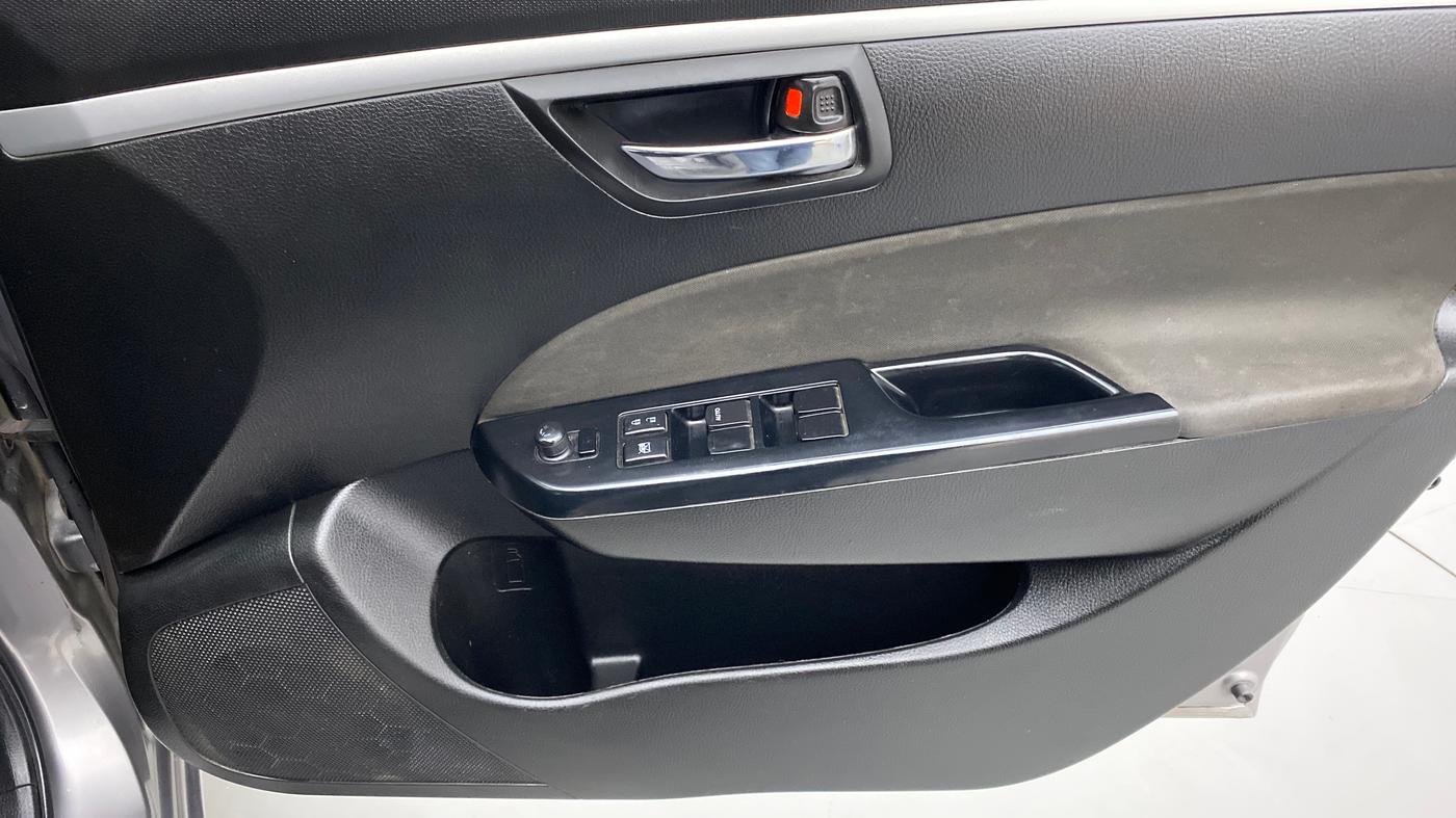 2015 Maruti Swift VXI, Petrol, Manual, 83,640 km, Driver Side Door Panels Control