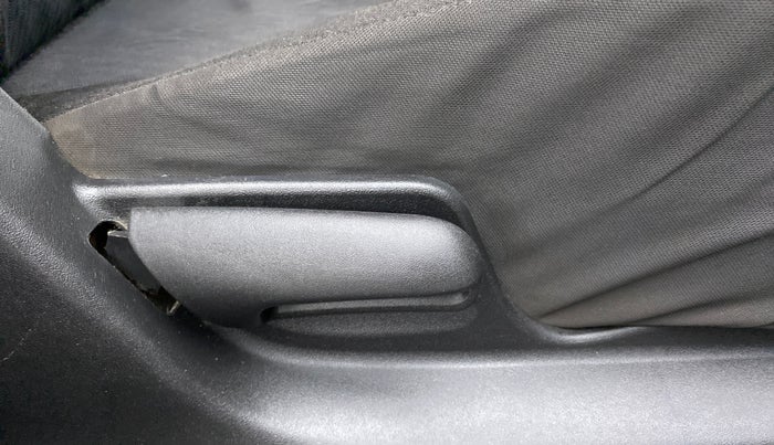 2015 Maruti Swift VXI, Petrol, Manual, 83,640 km, Driver Side Adjustment Panel