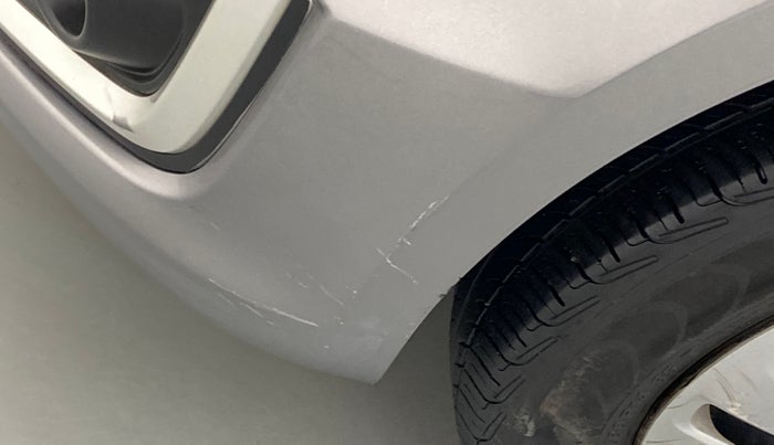 2015 Maruti Swift VXI, Petrol, Manual, 83,640 km, Front bumper - Minor scratches