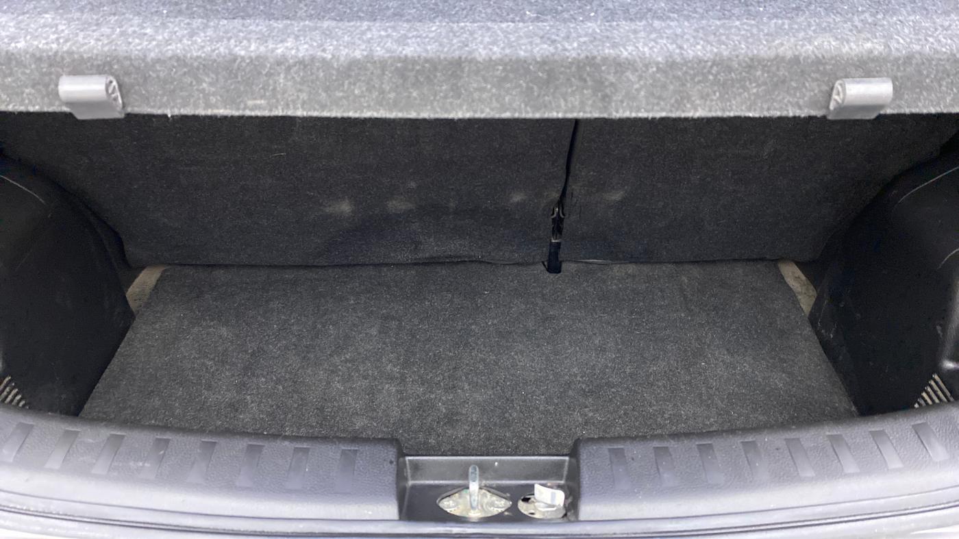 2015 Maruti Swift VXI, Petrol, Manual, 83,640 km, Boot Inside