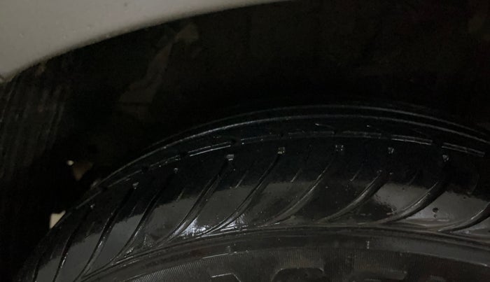 2014 Hyundai i20 SPORTZ 1.2, Petrol, Manual, 36,846 km, Right Rear Tyre Tread