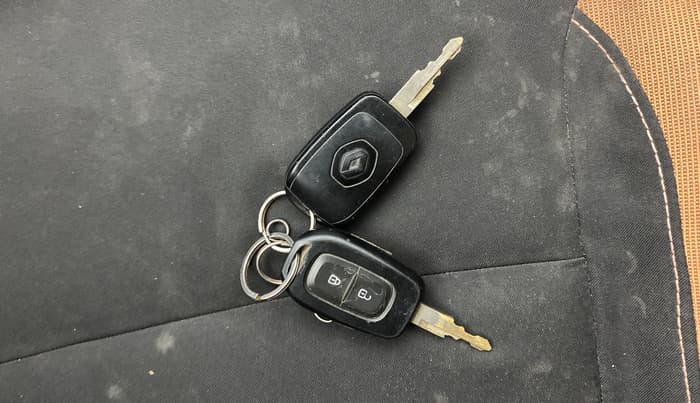 2017 Renault Kwid CLIMBER 1.0 AMT, Petrol, Automatic, 25,409 km, Key Close Up