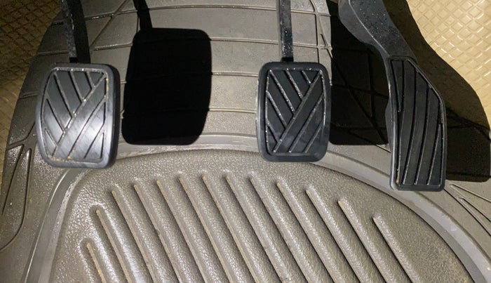 2012 Maruti Swift Dzire ZDI, Diesel, Manual, 1,26,806 km, Pedals