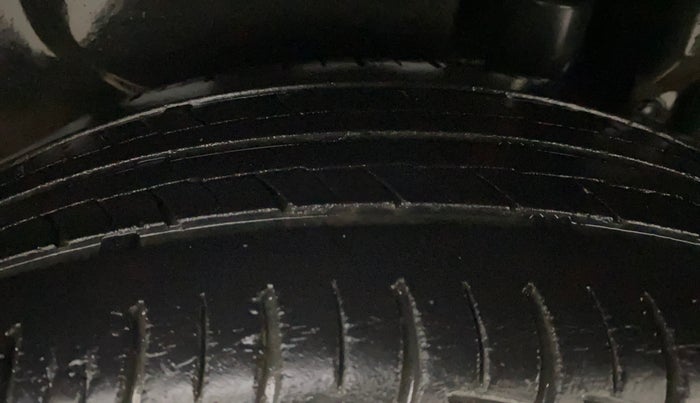 2012 Maruti Swift Dzire ZDI, Diesel, Manual, 1,26,806 km, Left Rear Tyre Tread