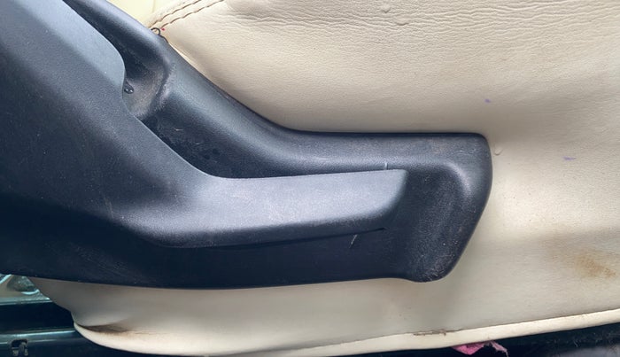 2018 Maruti IGNIS ZETA 1.2 AMT, Petrol, Automatic, 75,397 km, Driver Side Adjustment Panel