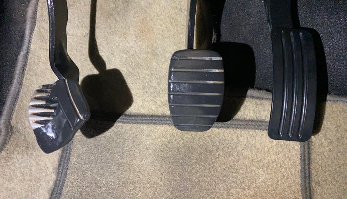 2015 Renault Duster 110 PS RXZ 4X4 MT DIESEL, Diesel, Manual, 56,189 km, Pedals