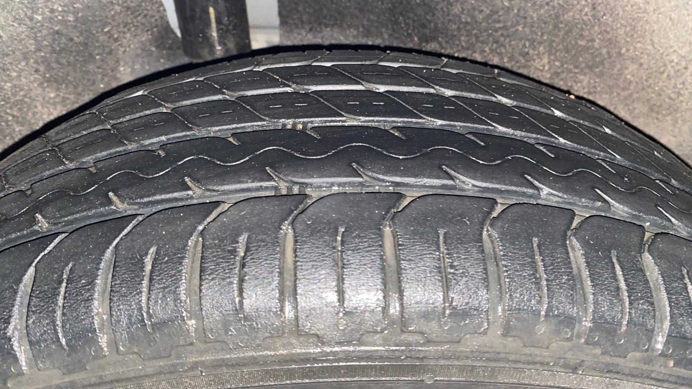 2016 Ford Ecosport TITANIUM 1.5L PETROL AT, Petrol, Automatic, 88,748 km, Right Rear Tyre Tread