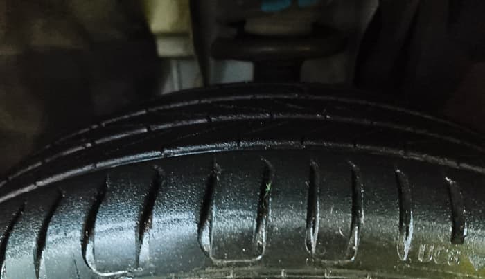2022 Renault Kiger RXT (O) AMT, Petrol, Automatic, 85,219 km, Left Front Tyre Tread
