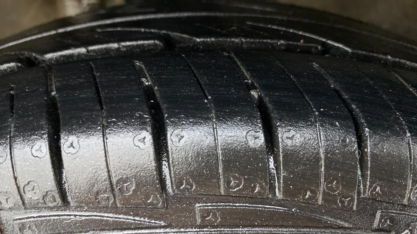 2011 Maruti Alto LXI, Petrol, Manual, 49,101 km, Right Front Tyre Tread