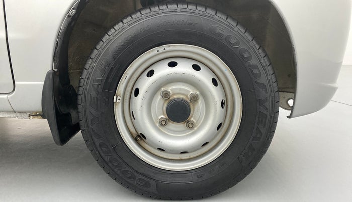 2011 Maruti Alto LXI, Petrol, Manual, 49,101 km, Right Front Wheel
