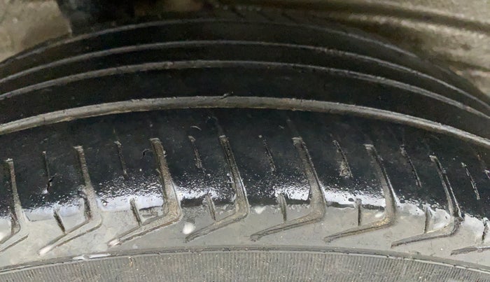 2020 Maruti New Wagon-R LXI CNG 1.0 L, CNG, Manual, 40,242 km, Right Rear Tyre Tread