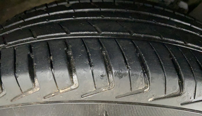 2020 Maruti New Wagon-R LXI CNG 1.0 L, CNG, Manual, 40,242 km, Right Front Tyre Tread