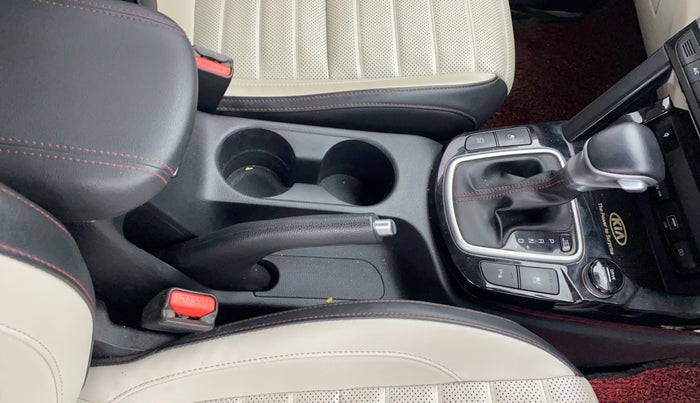 2019 KIA SELTOS GTX PLUS AT 1.5 DIESEL, Diesel, Automatic, 85,683 km, Gear Lever