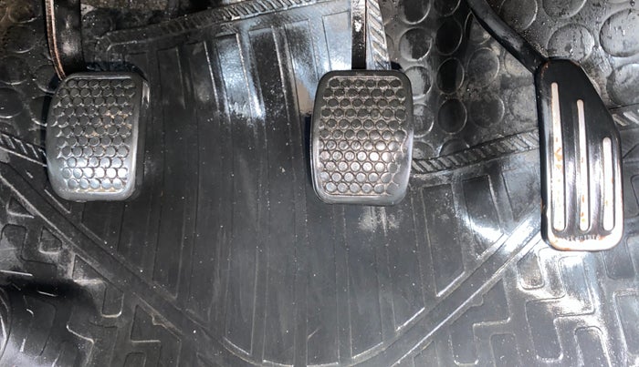 2014 Maruti Alto 800 VXI, Petrol, Manual, 68,645 km, Pedals