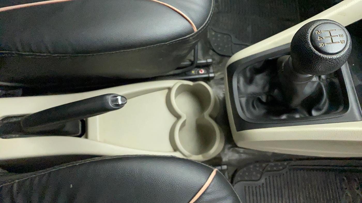 2018 Maruti Celerio VXI CNG D, CNG, Manual, 52,636 km, Gear Lever