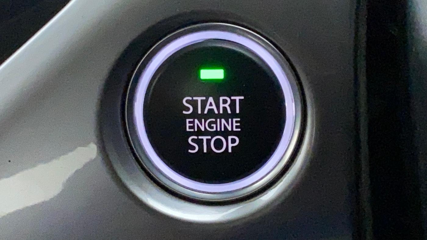 2018 Tata NEXON XZ+ 1.2 DUAL TONE, Petrol, Manual, 24,407 km, Keyless Start/ Stop Button