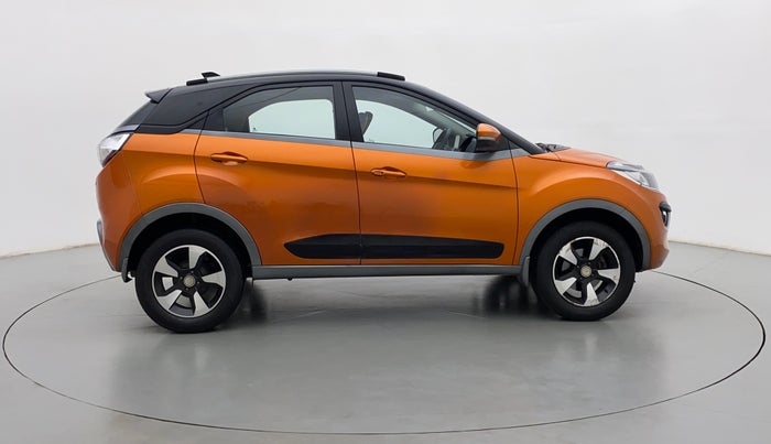 2018 Tata NEXON XZ+ 1.2 DUAL TONE, Petrol, Manual, 24,407 km, Right Side
