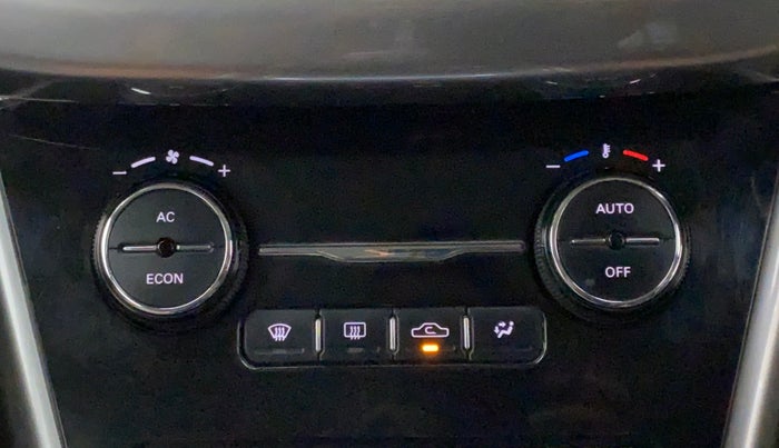 2018 Tata NEXON XZ+ 1.2 DUAL TONE, Petrol, Manual, 24,407 km, Automatic Climate Control