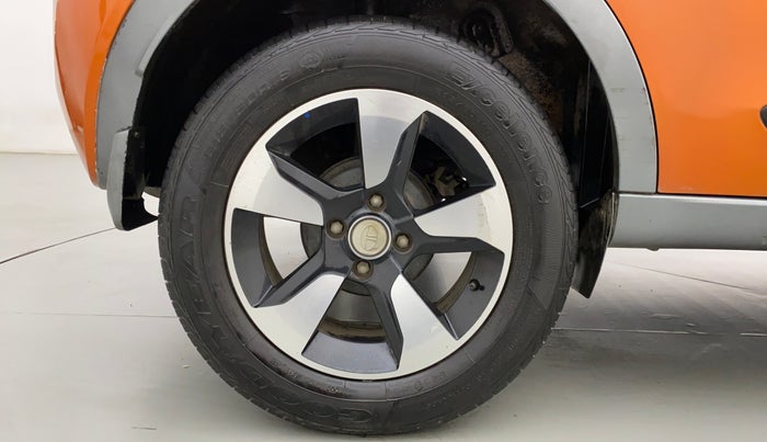2018 Tata NEXON XZ+ 1.2 DUAL TONE, Petrol, Manual, 24,407 km, Right Rear Wheel
