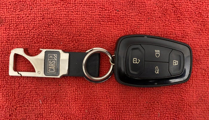 2018 Tata NEXON XZ+ 1.2 DUAL TONE, Petrol, Manual, 24,407 km, Key Close Up