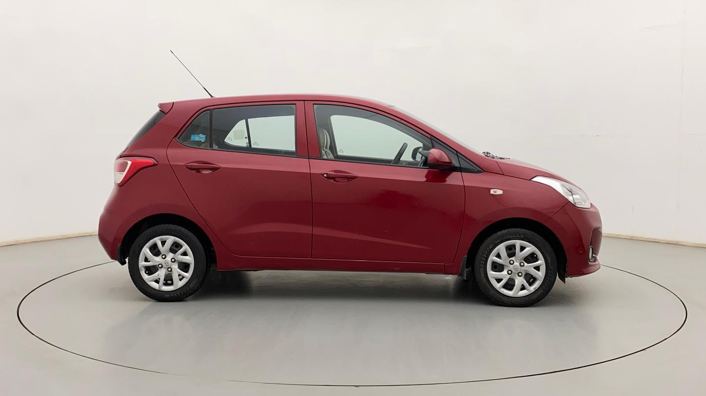 2017 Hyundai Grand i10 SPORTZ 1.2 KAPPA VTVT, Petrol, Manual, 83,808 km, Right Side View