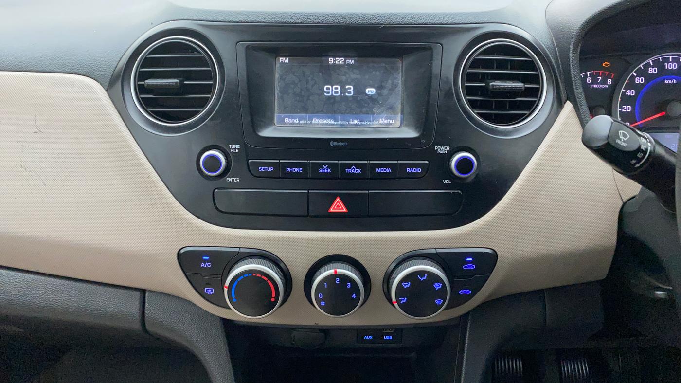 2017 Hyundai Grand i10 SPORTZ 1.2 KAPPA VTVT, Petrol, Manual, 83,808 km, Air Conditioner
