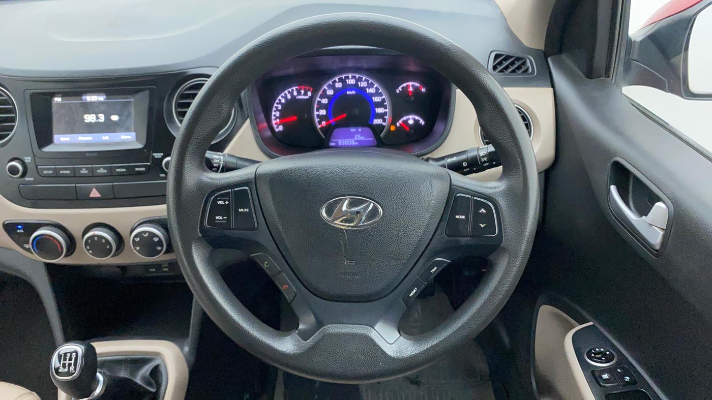 2017 Hyundai Grand i10 SPORTZ 1.2 KAPPA VTVT, Petrol, Manual, 83,808 km, Steering Wheel Close Up