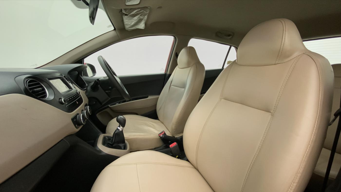 2017 Hyundai Grand i10 SPORTZ 1.2 KAPPA VTVT, Petrol, Manual, 83,808 km, Right Side Front Door Cabin