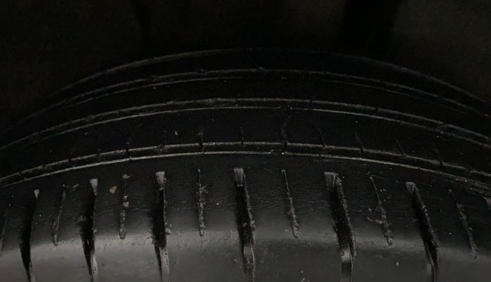 2021 Tata PUNCH ACCOMPLISHED AMT, Petrol, Automatic, 42,367 km, Left Rear Tyre Tread
