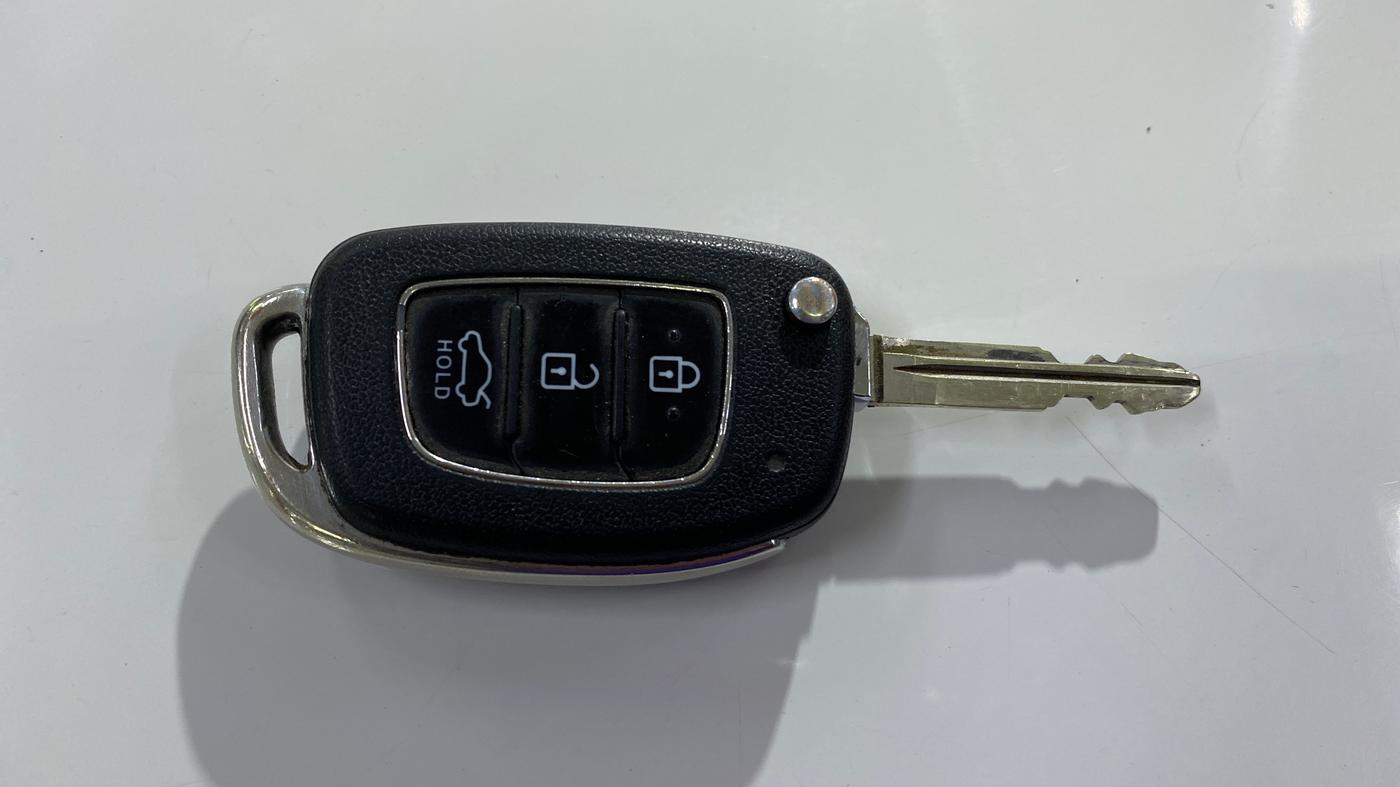 2018 Hyundai Xcent SX 1.2, Petrol, Manual, 62,448 km, Key Close Up