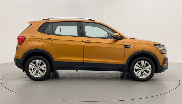 2021 Skoda KUSHAQ AMBITION 1.0 TSI MT, Petrol, Manual, 15,761 km, Right Side View