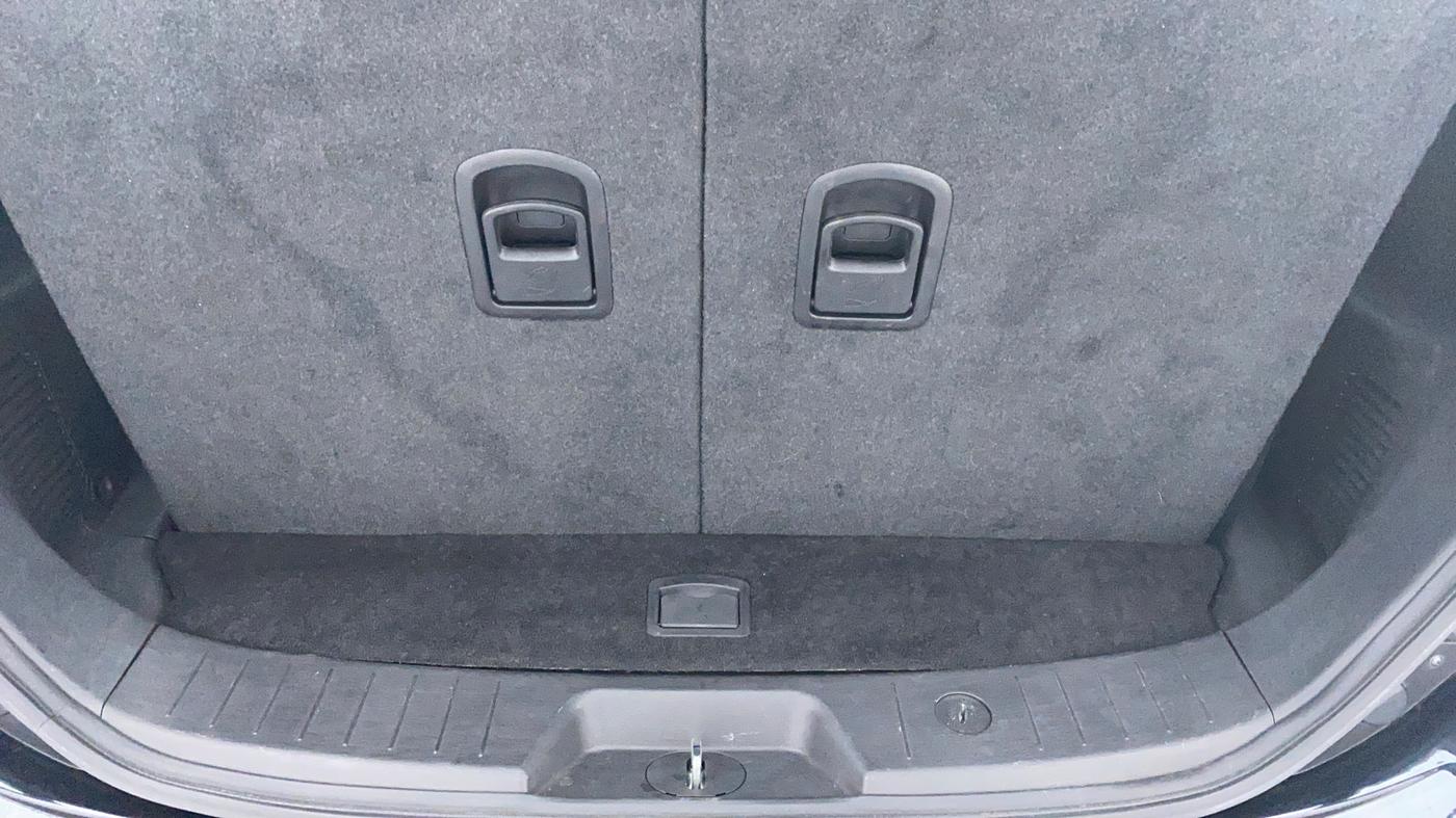 2020 Mahindra XUV500 W9, Diesel, Manual, 8,018 km, Boot Inside