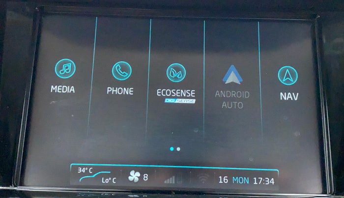 2020 Mahindra XUV500 W9, Diesel, Manual, 8,018 km, Touchscreen Infotainment System