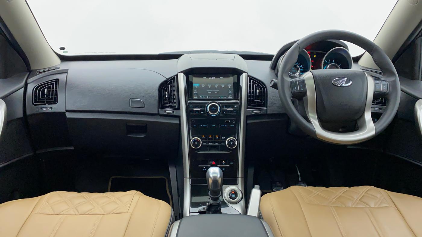 2020 Mahindra XUV500 W9, Diesel, Manual, 8,018 km, Dashboard