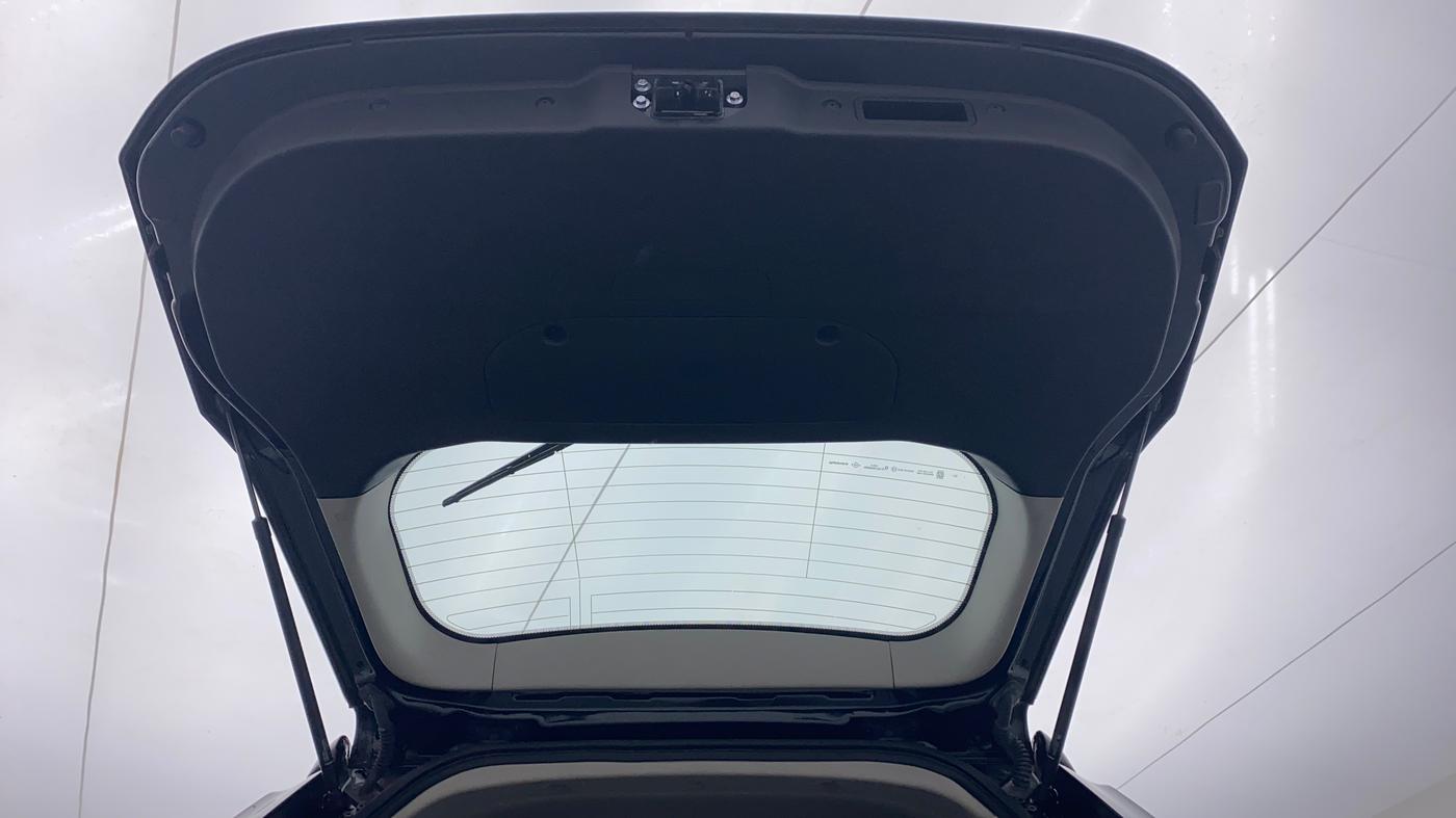2020 Mahindra XUV500 W9, Diesel, Manual, 8,018 km, Boot Door Open