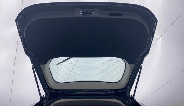2020 Mahindra XUV500 W9, Diesel, Manual, 8,018 km, Boot Door Open