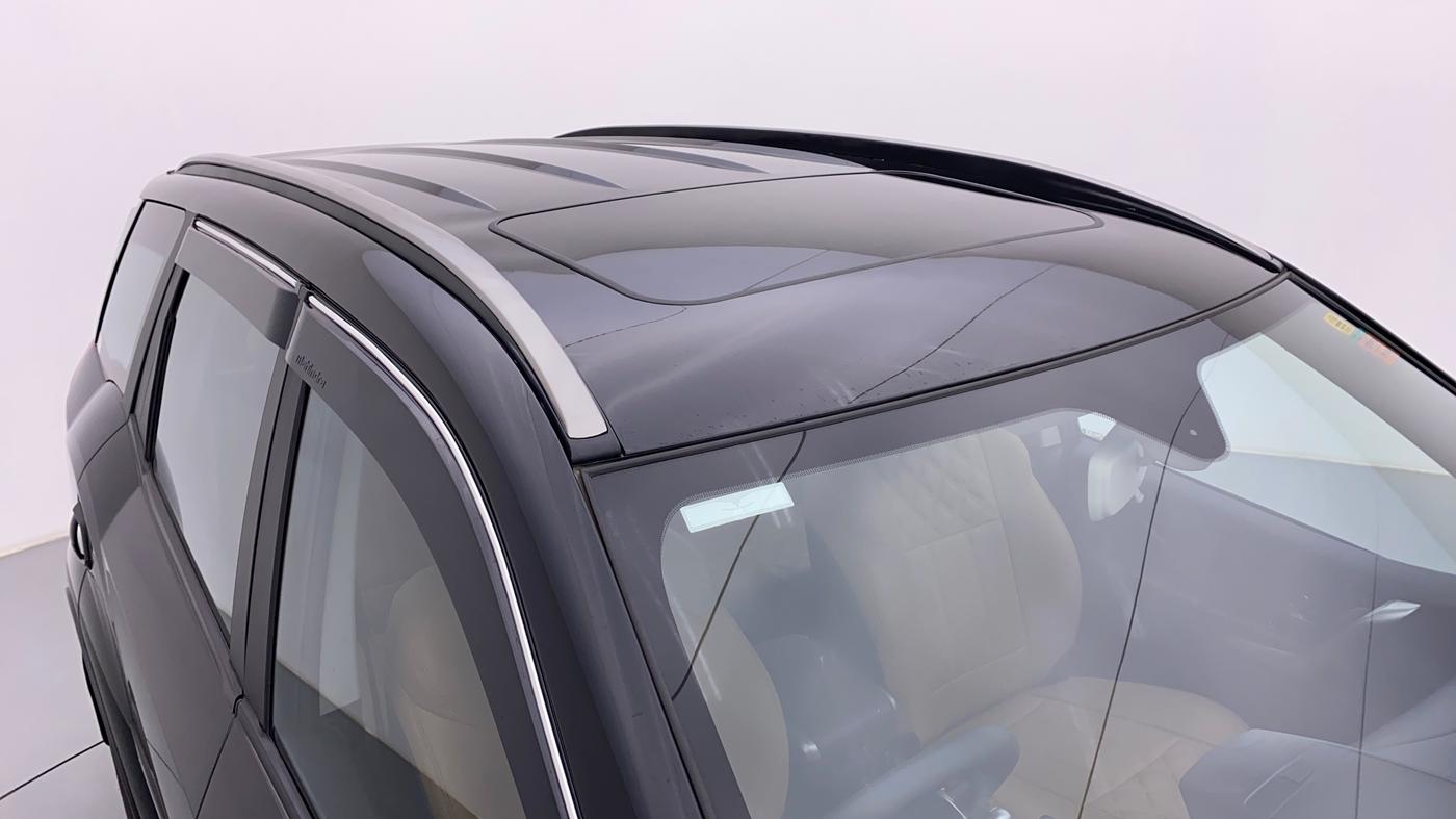 2020 Mahindra XUV500 W9, Diesel, Manual, 8,018 km, Roof