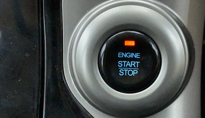 2020 Mahindra XUV500 W9, Diesel, Manual, 8,018 km, Keyless Start/ Stop Button