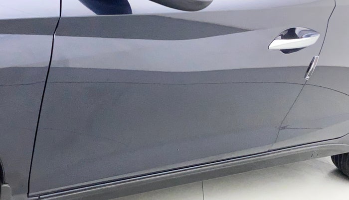 2022 Hyundai NEW I20 ASTA (O) 1.2 AT, Petrol, Automatic, 5,714 km, Front passenger door - Minor scratches