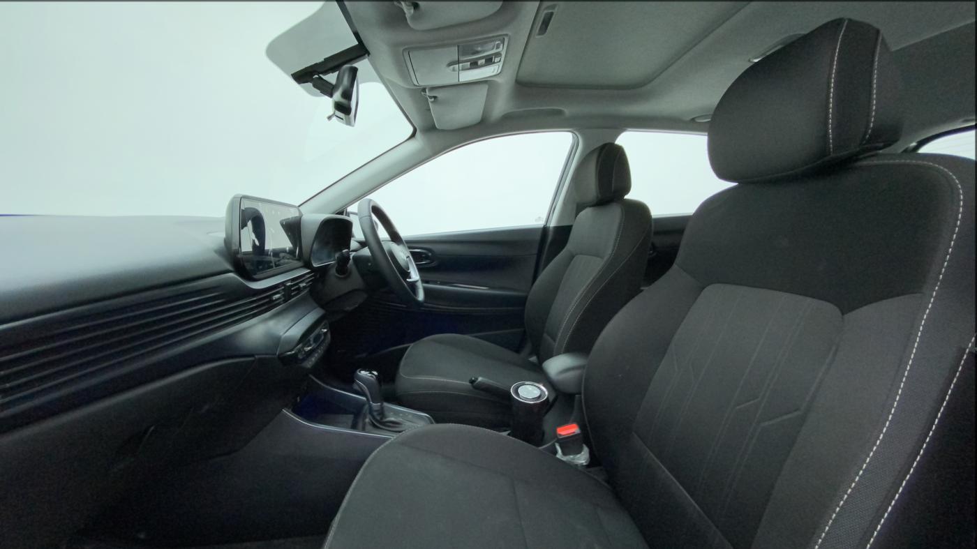 2022 Hyundai NEW I20 ASTA (O) 1.2 AT, Petrol, Automatic, 5,714 km, Right Side Front Door Cabin