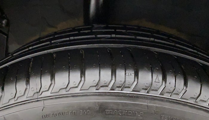 2022 Hyundai NEW I20 ASTA (O) 1.2 AT, Petrol, Automatic, 5,714 km, Right Rear Tyre Tread