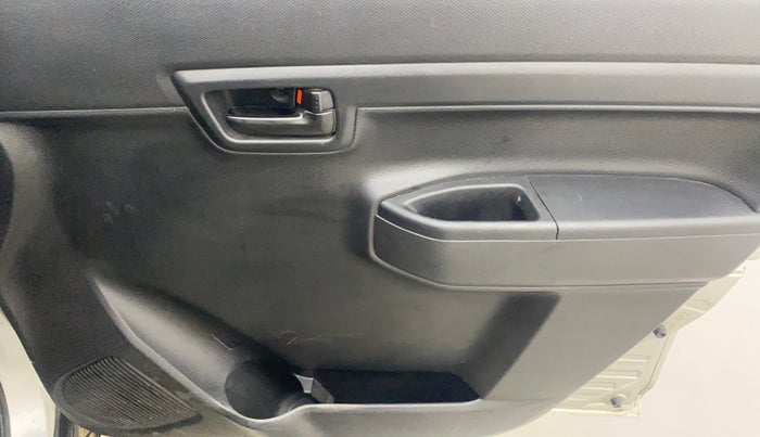 2020 Maruti S PRESSO VXI PLUS AMT, Petrol, Automatic, 20,899 km, Driver Side Door Panels Control