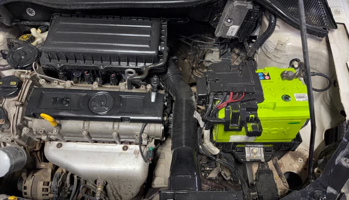 2015 Skoda Rapid 1.6 MPI ELEGANCE PLUS AT, Petrol, Automatic, 74,910 km, Engine View - Left