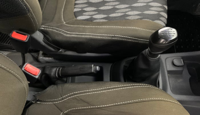 2015 Renault Kwid RXL, Petrol, Manual, 63,102 km, Gear Lever